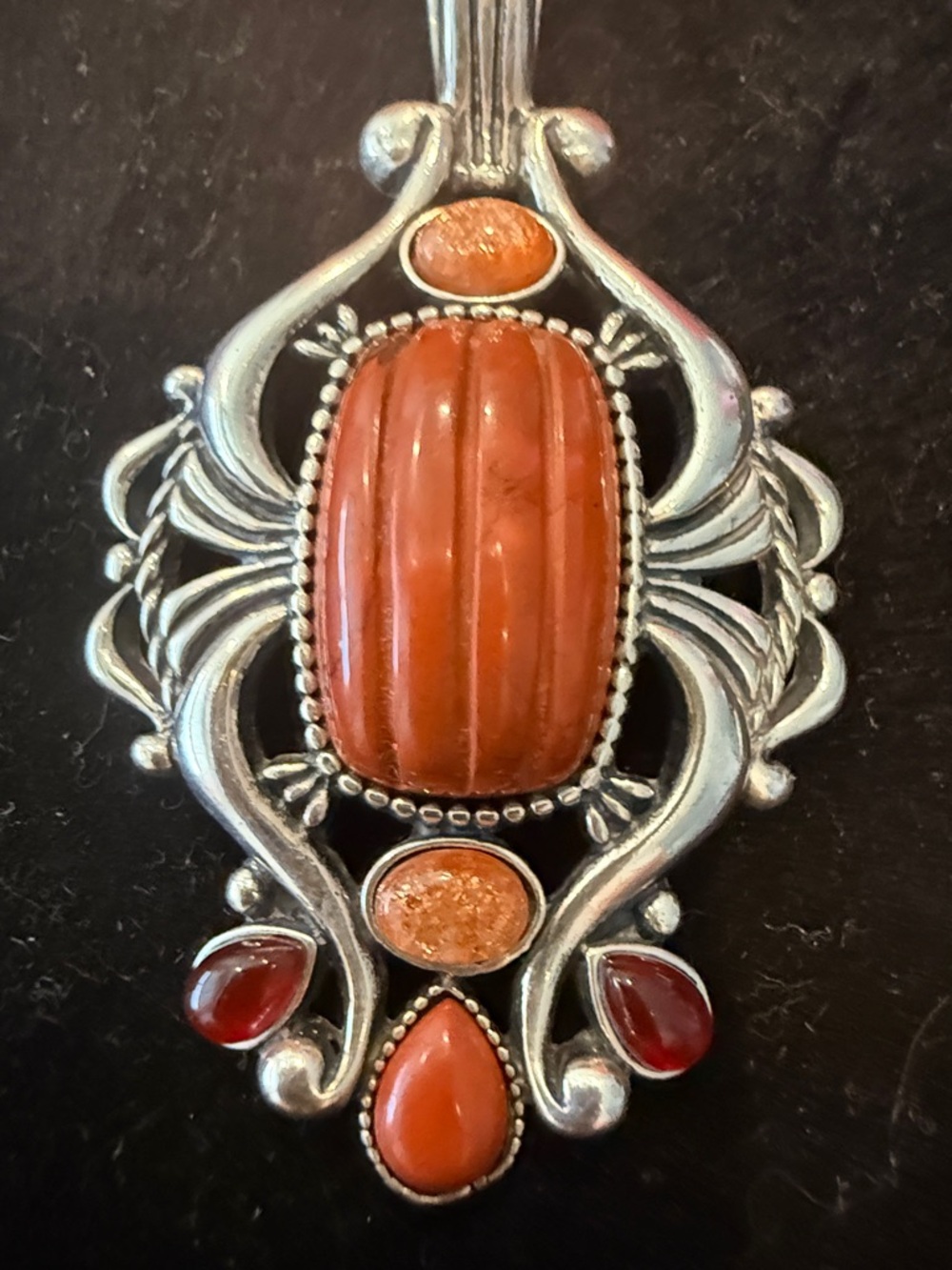 Carolyn Pollack Red Jasper and sterling silver pendant - Picture 2 of 6